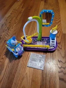 Little Live Pets Cleverkeet Sittich Spielplatz interaktiv - Bild 1 von 14