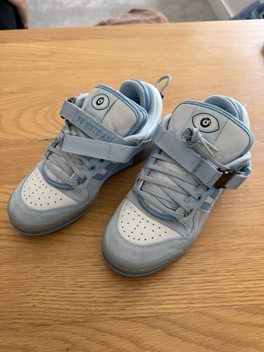 Adidas Forum Fibbia Bassa Bad Bunny Tinta Blu. Senza scatola