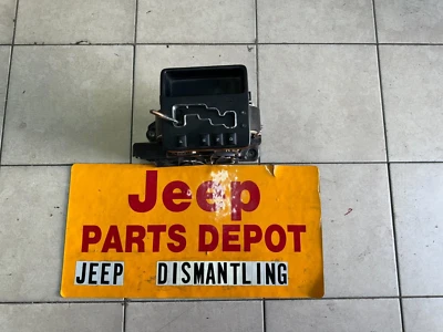 2008 - 2010 JEEP GRAND CHEROKEE SRT 8 6.1L AUTOMATIC SHIFTER OEM 04855575 - Image 1 of 4