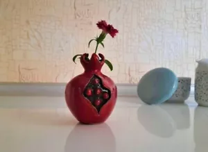Handcrafted medium sized pomegranate vase, Armenian gift - Picture 1 of 3