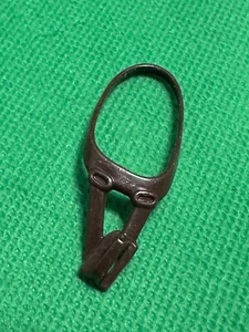Vintage Playmobil 1988 BROWN BELT WITH SWORD LOOP figure part - Picture 1 of 2