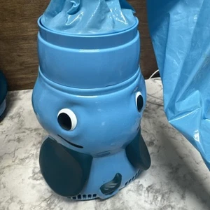 ๐ ELEFUN Butterfly Catching Game by Hasbro ELEPHANT BLOWER ONLY TESTED WORKING - Picture 1 of 3