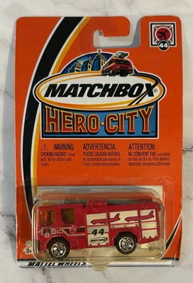 MATCHBOX SUPERFAST DENNIS SABRE FIRE TRUCK HERO CITY #44  95240 - Image 1 of 4