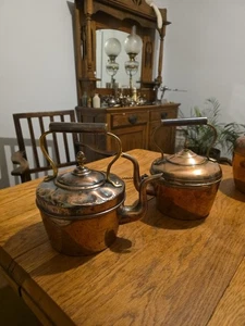 A Near Pair Of Antique Victorian 5 Pint Goose Neck Copper Kettles - Picture 1 of 21