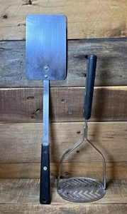 Paar Vintage EKCO Forge Edelstahl Kochutensilien Flach Spatel & Kartoffelstampfer - Bild 1 von 15