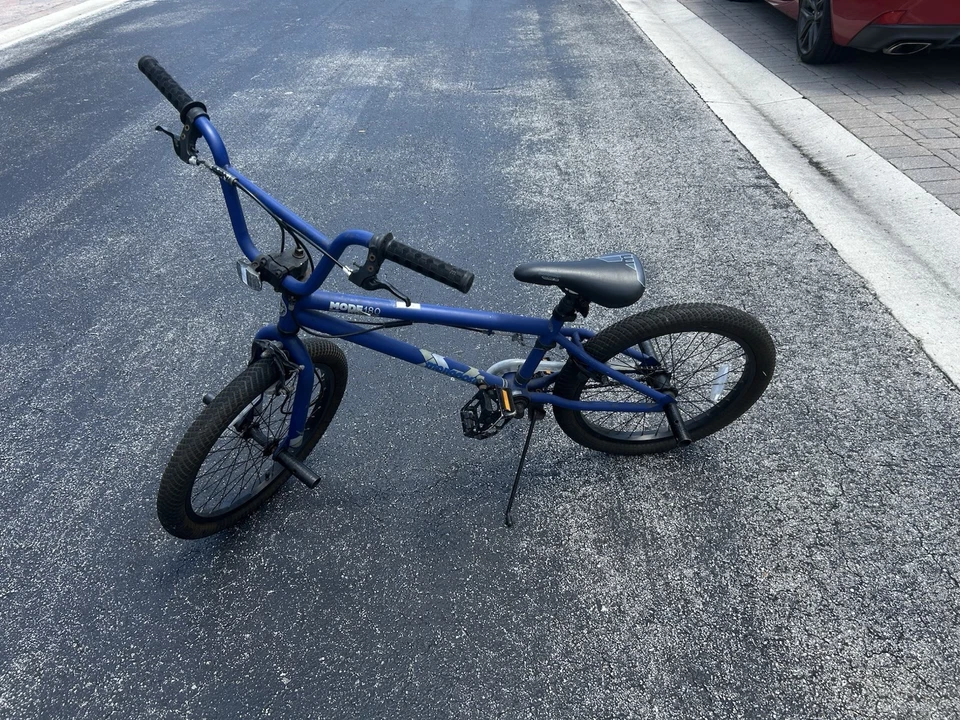 BICICLETA MONGOOSE MODE 180BM Foto 1 de 2