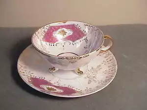 VINTAGE FANCY BONE CHINA IRIDESCENT TEACUP & SAUCER SET - DEEP PINK & GOLD - Picture 1 of 7