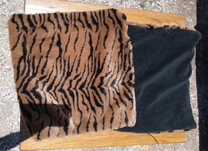 Pair of Brown Black Tiger Print Decorative Print Throw Pillows  16 x 16 - Picture 1 of 3