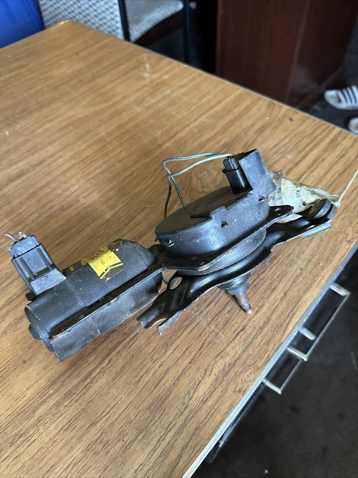 Motor limpiaparabrisas Omega Oldsmobile Chevrolet Citation 1980-1985 Buick Skylark  Foto 1 de 4