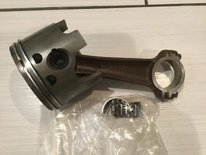 1997 Mercury 150HP PISTON (STBD) 9738A 9 CONNECTING ROD 818141A 2 - Picture 1 of 6
