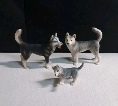 Schleich HUSKY FAMILY Female Male Pup 2007 Retired Dog Figure Lot Of 3 - EX  - Image 1 of 4