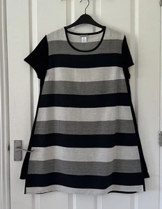 NAYA DRESS. SIZE M (2). 42” CHEST. BLACK BEIGE BOLD STRIPES. LINEN VISCOSE MIX - Picture 1 of 6