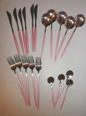 Set posate manico sottile acciaio inox manico rosa moderno - Immagine 1 di 4