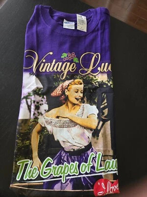 Universal Studio-Collections Unisex Lucy Grapes Of Laugh Camiseta Púrpura Mediana Foto 1 de 4