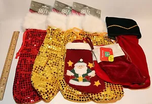 5 BOLSAS DE REGALO DE TELA NAVIDEÑA MÁS 3 MEDIAS PEQUEÑAS - NUEVAS - Imagen 1 de 3