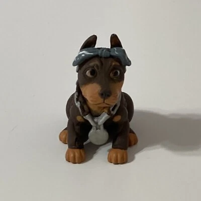 Figura Bandana Azul Medallón Cadena Perro Pit Bull Marrón Perro Cachorro Cachorros Sabueso Foto 1 de 4