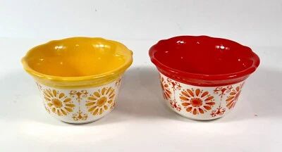 "Pioneer Woman Ramekins Starburst rojo y amarillo dorado 4"" gres estriado x2" Foto 1 de 3