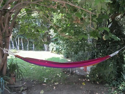 NUEVAS HAMACAS PLEGABLES HECHAS A MANO HECHAS EN LONA DE ALGODÓN MULTICOLOR ECUADOR  Foto 1 de 4