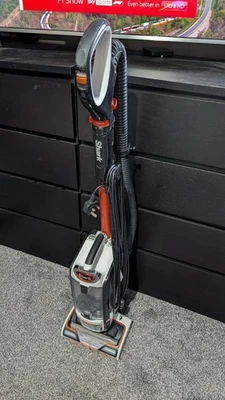 Shark Anti Hair Wrap Upright Vacuum Cleaner & Powered Lift-Away- [NZ801UK] - Image 1 of 4