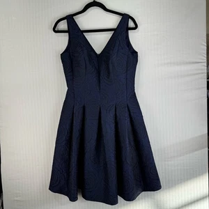 Lauren Ralph Lauren Fit & Flare Navy Blue Rose Jacquard Sleeveless Dress Size 8 - Picture 1 of 8
