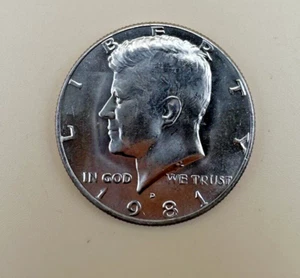 1981-D Kennedy Half Dollar Denver Mint Uncirculated - Picture 1 of 6