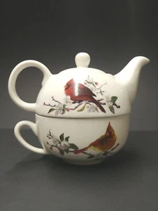 Red Cardinal Stacking Teacup And Pot - Picture 1 of 7