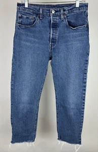 Pantalones de mezclilla recortados LEVIS 501 PARA MUJER 30x26 dobladillo crudo elástico botón mosca cintura alta - Imagen 1 de 17