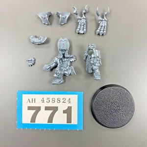 ZHARR NAGGRUND ZIGGURATS CHAOS DWARF BLOCKER BLOOD BOWL TEAM PLAYER WARHAMMER - Picture 1 of 1