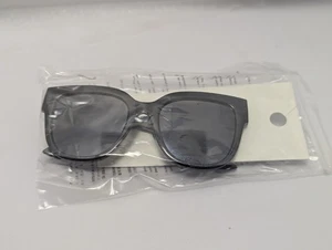 Forever 21 Oversized Black Square Fashion Sunglasses One Size UV4000 NWT - Picture 1 of 6