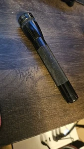 Used Mag-Lite Flashlight Combo Mini Maglite. Spot-To-Flood Durable WORKING - Picture 1 of 2