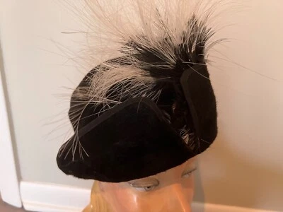 Fieltro de piel, eduardiano negro vintage, plumas ¡raras!  Excelente Foto 1 de 4