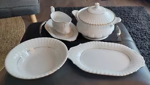 CHODZIEZ IWONA DINNER SERVING SET - PLATTER LIDDED TUREEN ROUND BOWL & GRAVY - Picture 1 of 2