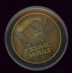 STAR WARS EPISODE 3 DARTH VADER LIMITED EDITION 2005 CHALLENGE COIN - Picture 1 of 2