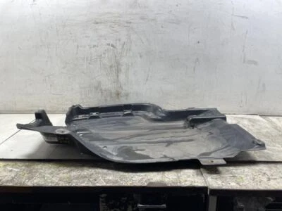 BMW X3 E83 2005 lado derecho del pasajero debajo de la carrocería tanque de combustible protector contra salpicaduras OEM+ Foto 1 de 4