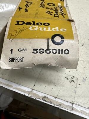 Soporte de faro interior GM 5960110 RH 1968-69 Buick Riviera Nuevo de Lote Antiguo Foto 1 de 4