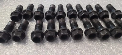 Parafusos de porcas originais BMW 3 Series OEM parafusos parafusos F30 porcas preto 335 328 330 428 - Imagem 1 de 3