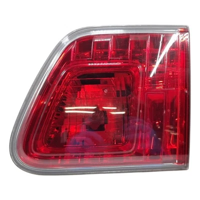 TOYOTA AVENSIS ESTATE 2011 Rear Tail Light On Tailgate Right Side - Image 1 of 4