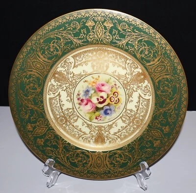 Royal Worcester 1918 Green, Gilt & Floral 10.5” Cabinet Plate Signed E. Phillips - Image 1 of 4