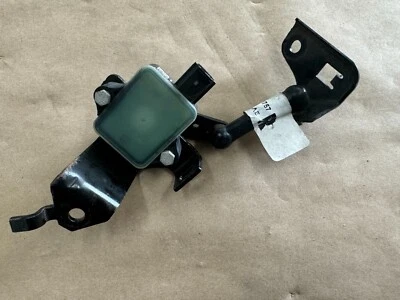 2020-2022 Ford Mustang GT500 Rear Magnetic Ride Control Sensor RH Passenger - Imagem 1 de 4