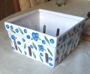 Crofton Blue & White Ceramic Pierced Basket w Blueberry Design 8 x 8.5 x 5" Tall - Picture 1 of 3