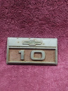 Emblema de guardabarros Chevy 10 1966 de colección - Imagen 1 de 3