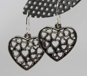 4 Paar handgefertigte Teeny-kleine Ohrringe-Schiffsrad-Seestern-Kreuze-Herzen - Bild 1 von 11