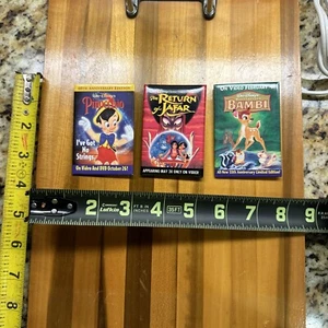 Lot Of 3 - Walt Disneys Bambi , Return Of Jafar, Pinocchio Promo Pin Badge - Picture 1 of 9
