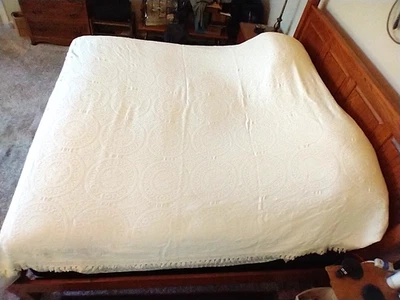 "Colcha vintage Canon algodón matelasse completa/queen borde de flecos 94"" x 110"" EE. UU." Foto 1 de 4