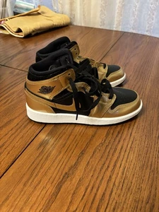 Nike Air Jordan 1 Mid SE Metallic Gold Youth 5Y No Box - Bild 1 von 8