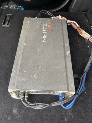 Hertz EP5 Classe D 1500W Amplificatore Stereo da 5 Canali per Auto - Nero - Immagine 1 di 3