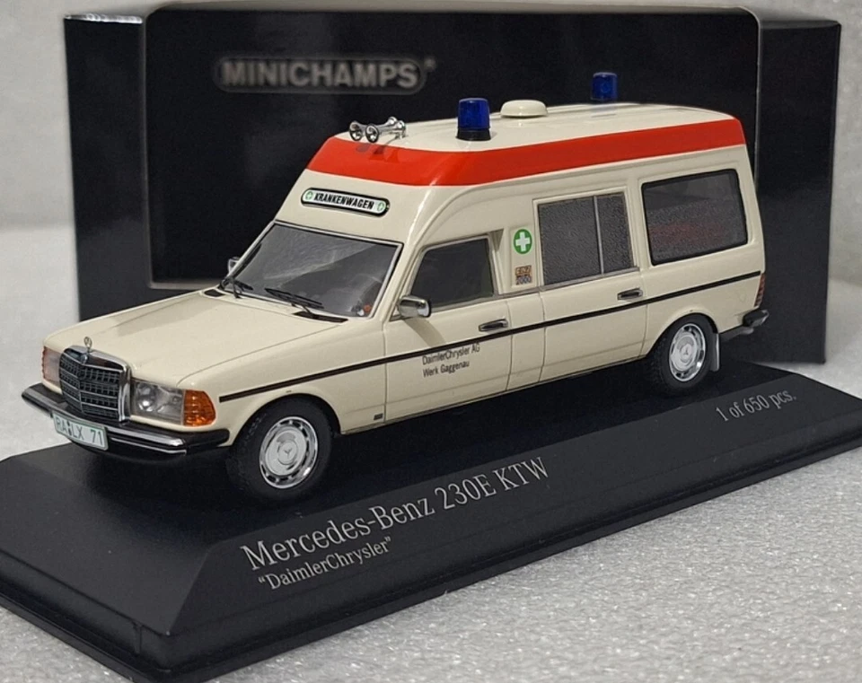 Mercedes E-Class (W123) 230E Binz Ambulance 1983 1:43 Minichamps 437032060 (13) - Image 1 of 4