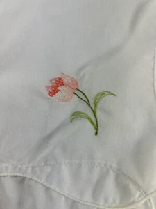 Vintage Homemade White Embroidered Tablecloth Peach Flower Scalloped Edges - Picture 1 of 4