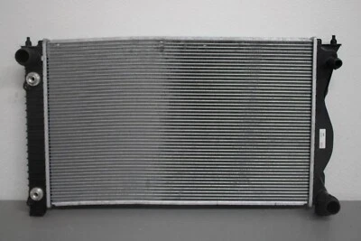 2005 2006 2007 2008 2009 2010 AUDI A6 QUATTRO RADIATOR Foto 1 de 4