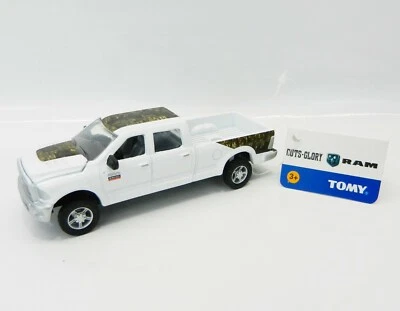 2019 ERTL 1:64 *REALTREE CAMO EDITION* White DODGE RAM 2500 Pickup Truck NEW!  - Image 1 of 3